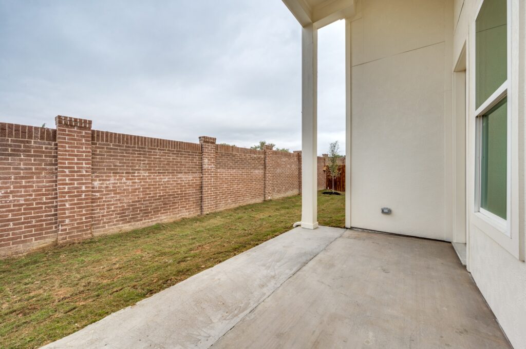 2327-bussey-dr-irving-tx-75062-High-Res-35-min